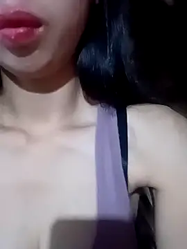 Snapshot of Khanhu_xx chatting on October 9, 2025, 10:54 pm Khanhu xx online show from October 9, 2025, 10:54 pm