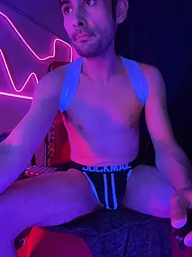 highinhtxx online show from November 30, 2025, 10:49 am