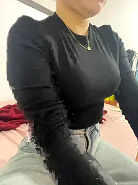 lee ly online show from November 3, 2025, 2:09 pm