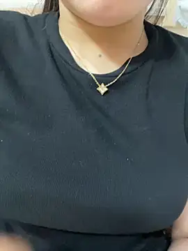 lee ly online show from October 6, 2025, 1:56 pm