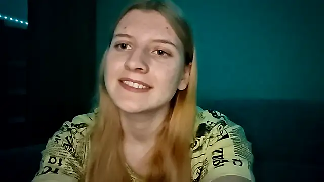 LynteriLain online show from November 26, 2025, 3:17 am