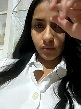 Snapshot of miluwatson chatting on October 5, 2025, 1:51 am miluwatson online show from October 5, 2025, 1:51 am