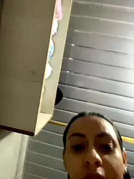 Snapshot of miluwatson chatting on September 28, 2025, 7:54 pm miluwatson online show from September 28, 2025, 7:54 pm