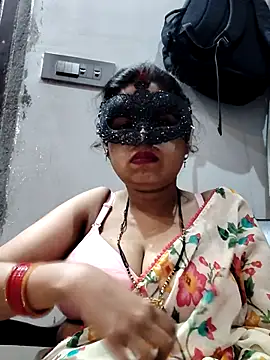 Snapshot of Hot__bhabhi_99 chatting on November 28, 2025, 9:09 am Hot bhabhi 99 online show from November 28, 2025, 9:09 am