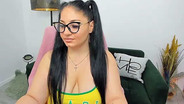 Snapshot of Kathy_Kirra chatting on September 29, 2025, 6:35 pm Kathy Kirra online show from September 29, 2025, 6:35 pm
