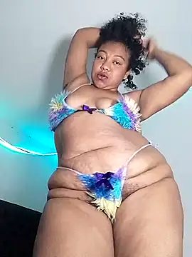 Snapshot of Xaira_Ruiz_ chatting on October 1, 2025, 9:40 pm Xaira Ruiz online show from October 1, 2025, 9:40 pm