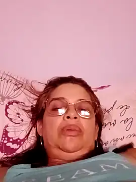 Snapshot of AdiniTA__Hot chatting on October 22, 2025, 1:05 am AdiniTA Hot online show from October 22, 2025, 1:05 am