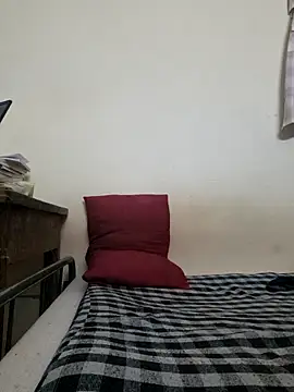 Snapshot of abhi05x chatting on October 31, 2025, 7:54 pm abhi05x online show from October 31, 2025, 7:54 pm