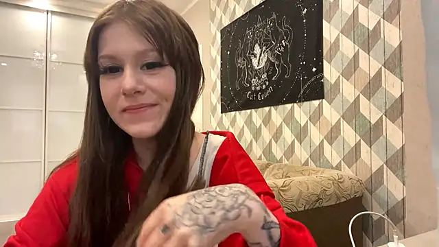 RebelKitsune online show from October 5, 2025, 6:26 am