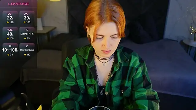 Freirenee online show from November 21, 2025, 2:05 pm