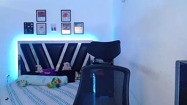 Sebasxxl12 online show from February 2, 2026, 1:10 pm