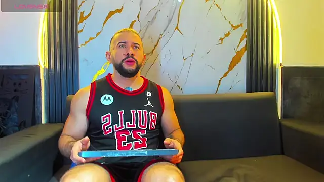 isaac franko online show from October 15, 2025, 1:41 pm