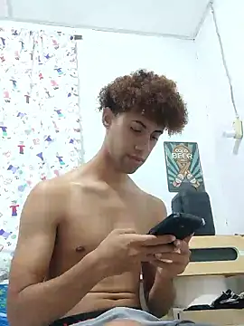 Snapshot of The_boy_good chatting on January 13, 2026, 7:18 pm The boy good online show from January 13, 2026, 7:18 pm