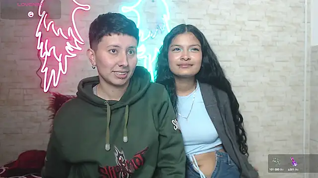 Snapshot of Gaby_and_Mei chatting on September 30, 2025, 4:18 am Gaby and Mei online show from September 30, 2025, 4:18 am