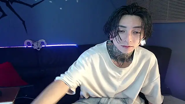 Kuregari xs online show from October 22, 2025, 4:23 am