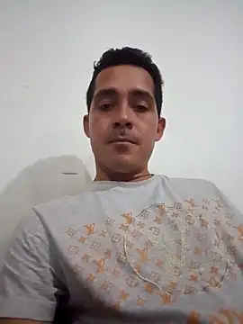 Snapshot of Liam_Burning chatting on October 10, 2025, 6:14 am Liam Burning online show from October 10, 2025, 6:14 am