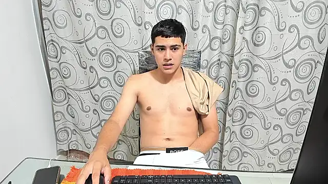 Cabostudios1092 online show from October 7, 2025, 8:37 am