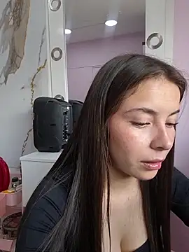 EmmaValencia  online show from March 26, 2026, 2:37 pm