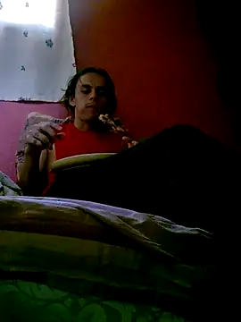 monroedelrey online show from December 17, 2025, 5:07 pm