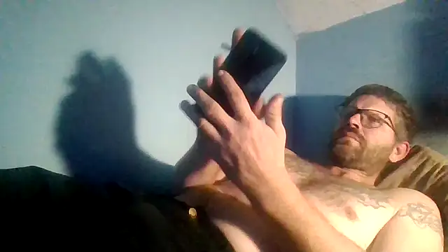 bigdickdaddy6911 online show from November 6, 2025, 2:59 am