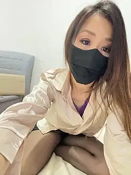 Snapshot of aska1986 chatting on November 19, 2025, 6:35 am aska1986 online show from November 19, 2025, 6:35 am