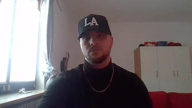 Snapshot of misteraraujo96 chatting on December 2, 2025, 1:24 pm misteraraujo96 online show from December 2, 2025, 1:24 pm