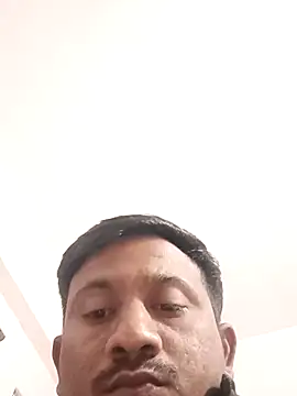 SlipperyRebound0 online show from November 17, 2025, 3:16 pm