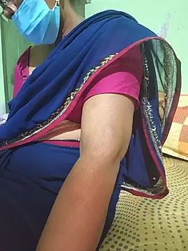 Snapshot of Tamilselviroja- chatting on August 9, 2026, 1:50 pm Tamilselviroja- online show from August 9, 2026, 1:50 pm