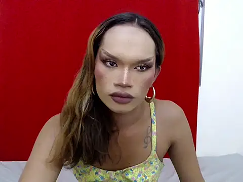 Snapshot of amandareddragon chatting on October 9, 2025, 2:17 pm amandareddragon online show from October 9, 2025, 2:17 pm