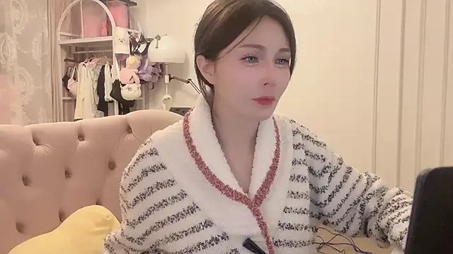 Snapshot of Titi-175 chatting on November 30, 2025, 11:11 am Titi-175 online show from November 30, 2025, 11:11 am