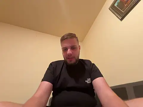 KingAdonisss online show from October 10, 2025, 2:12 am