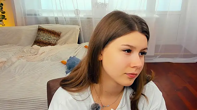 Snapshot of MondoNeko chatting on October 11, 2025, 7:09 am MondoNeko online show from October 11, 2025, 7:09 am