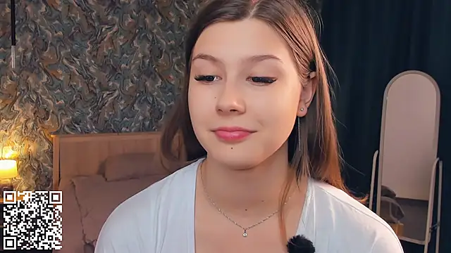 Snapshot of MondoNeko chatting on November 21, 2025, 7:07 am MondoNeko online show from November 21, 2025, 7:07 am