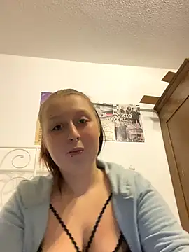 Snapshot of SweetieLina chatting on October 6, 2025, 5:13 pm SweetieLina online show from October 6, 2025, 5:13 pm