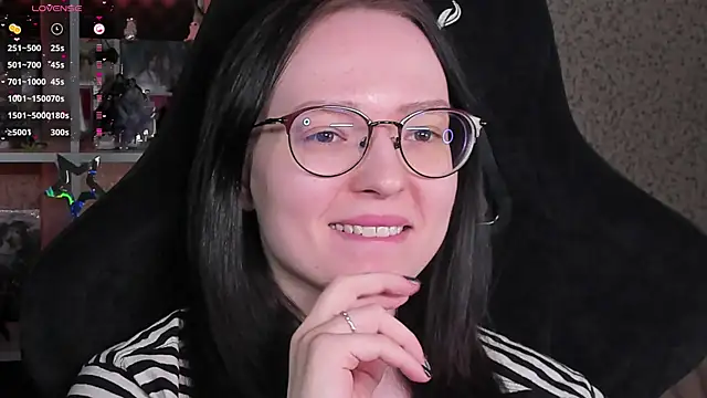 power robynn online show from April 18, 2026, 2:08 pm