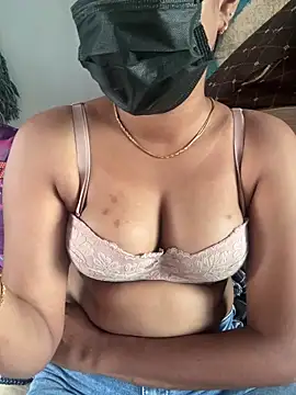 Christy2011 online show from September 30, 2025, 7:58 am