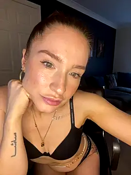 Cherry-L-28 online show from October 14, 2025, 12:17 pm