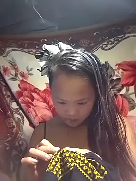 Snapshot of Alice_wo chatting on October 9, 2025, 1:11 pm Alice wo online show from October 9, 2025, 1:11 pm