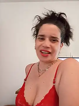 MoritaSalvaj online show from November 11, 2025, 5:08 pm