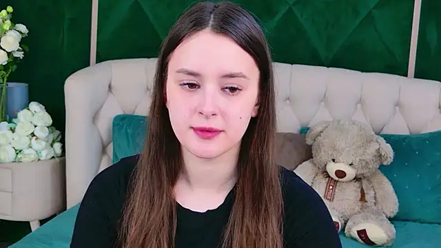 EvaSwen online show from April 11, 2026, 4:21 pm