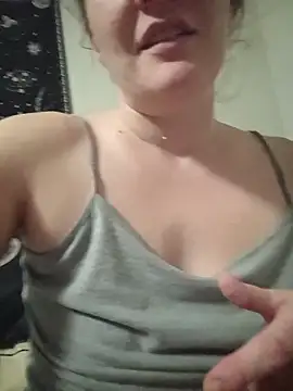 Snapshot of Smith00769 chatting on October 19, 2025, 4:04 am Smith00769 online show from October 19, 2025, 4:04 am