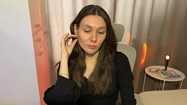 ameliahenderson online show from February 7, 2026, 11:07 am