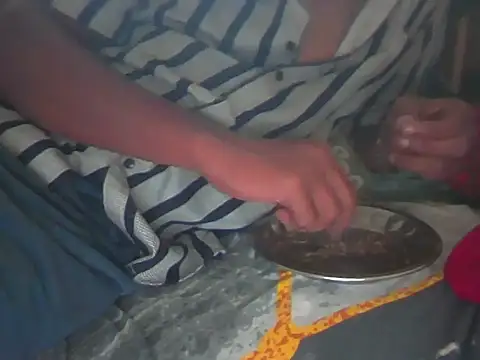 Hhhggghrrr3219 online show from November 2, 2025, 6:51 am