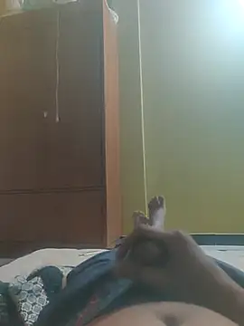 Hhhggghrrr3219 online show from February 24, 2026, 6:42 pm