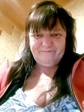 Snapshot of Apeesynka55211 chatting on February 3, 2026, 2:21 am Apeesynka55211 online show from February 3, 2026, 2:21 am