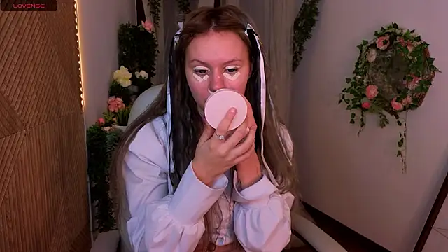 Snapshot of kitten_murray_ chatting on February 9, 2026, 5:49 am kitten murray online show from February 9, 2026, 5:49 am