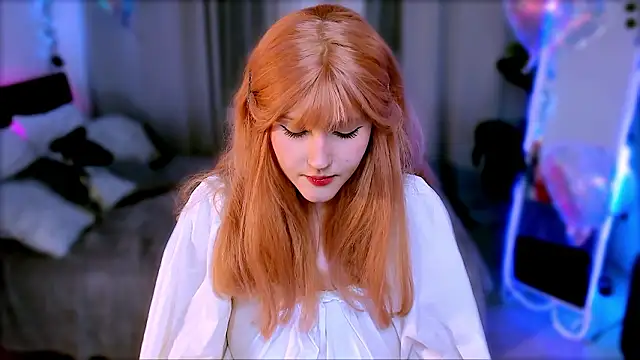 Snapshot of DelilahTaylor chatting on February 12, 2026, 9:58 pm DelilahTaylor online show from February 12, 2026, 9:58 pm