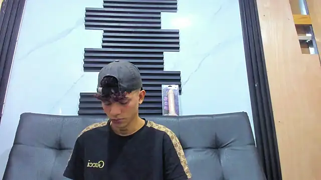 milo crave online show from October 7, 2025, 12:50 pm