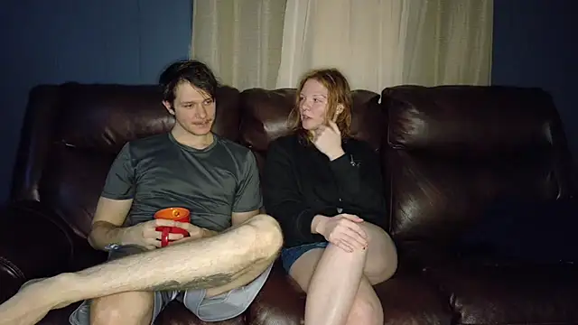 LoversUnleashedXO online show from November 26, 2025, 5:07 am