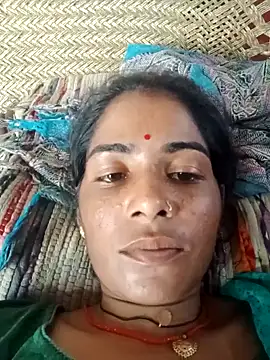 Snapshot of Maya_Rajput5 chatting on October 5, 2025, 5:20 am Maya Rajput5 online show from October 5, 2025, 5:20 am